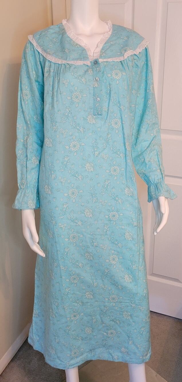 Cozee Corner Nightgown 100% Cotton Flannel Mint Green Floral Cottage Country Med
